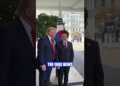 Trump welcomes South Korean president to the WH, points out ‘fake news’ #shorts #world #trump #news